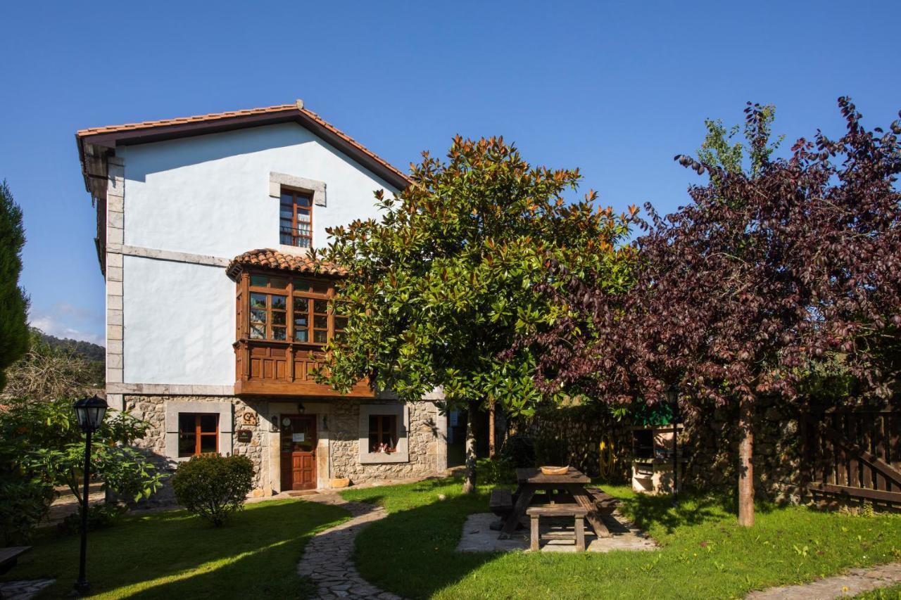 La Vega De Pendueles Guest House Exterior photo